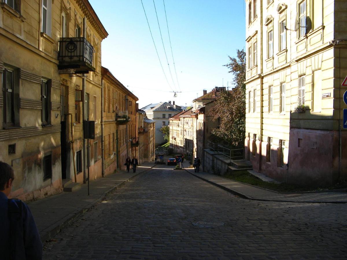Izuminka V Centre Goroda Lviv Exterior foto